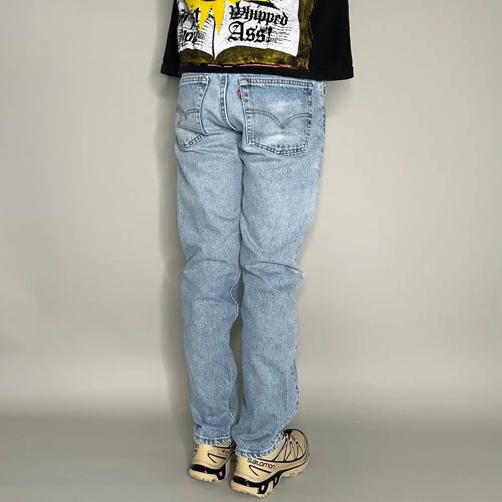 Vintage 90s Levis 505 Jeans 33x30 Straight Fit Light Wash Denim Made in USA